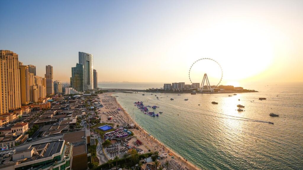 Dubai Beyond the Skyscrapers