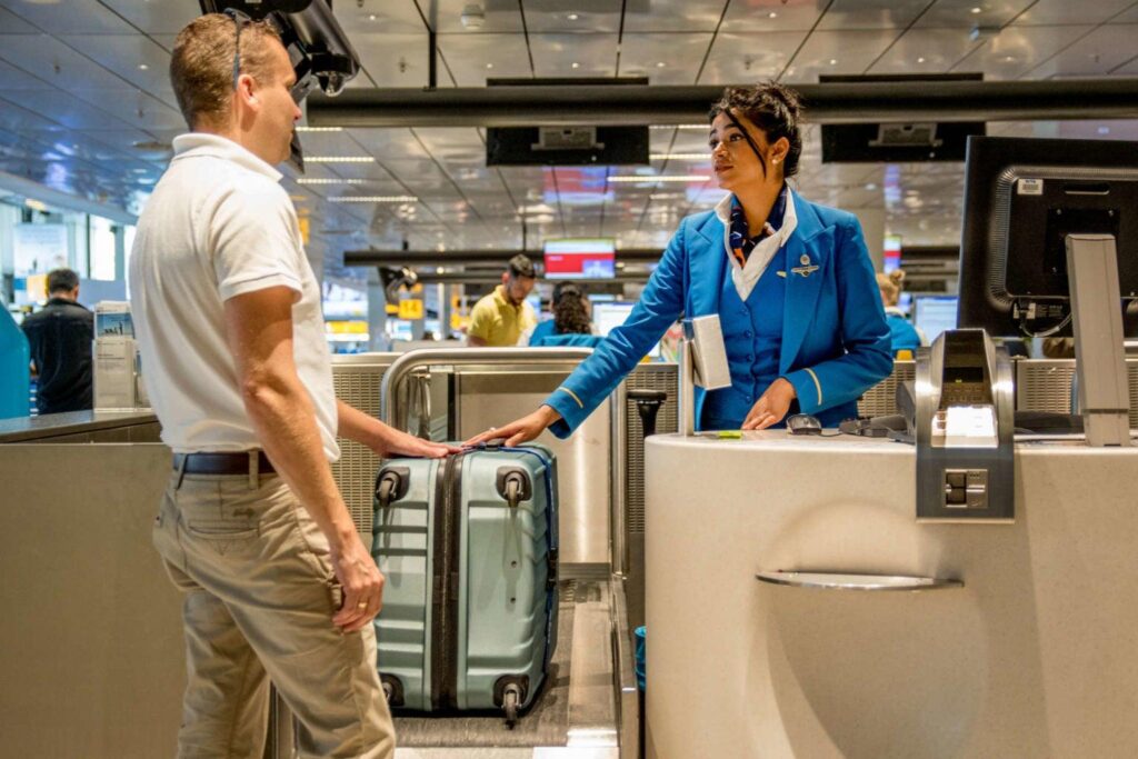 How to Make Your Airport Experience Easier: 8 Smart Travel Tips